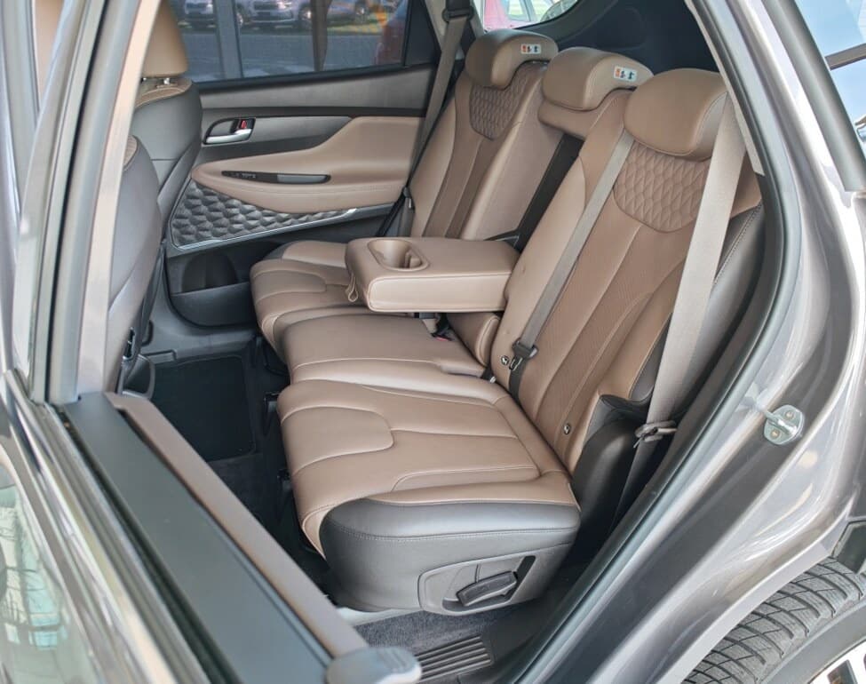 2019 Hyundai SANTA FE - 9