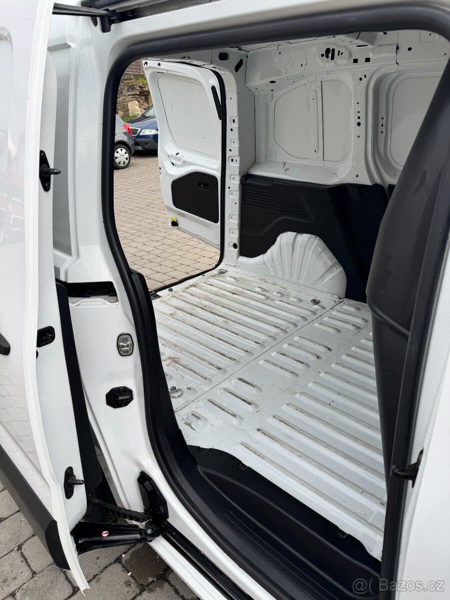 2020 Opel COMBO - 9