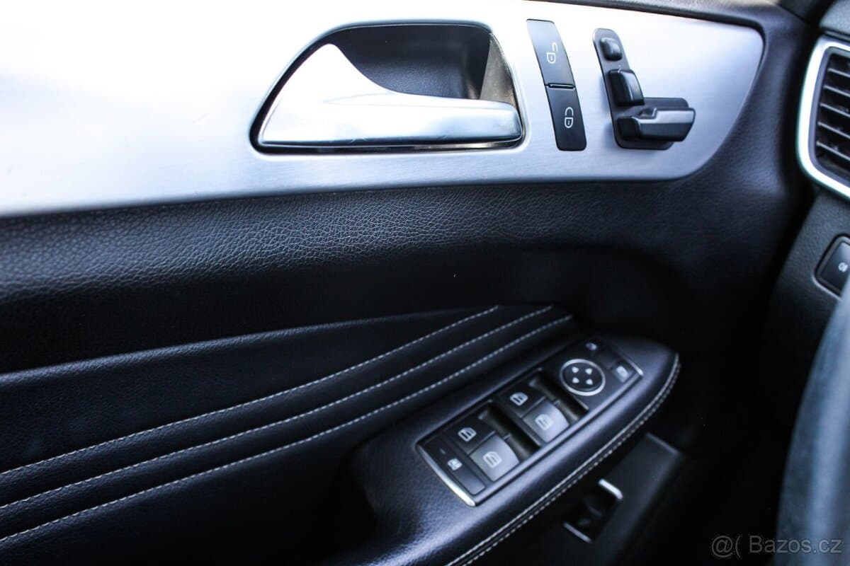 2011 Mercedes-Benz M-CLASS - 9