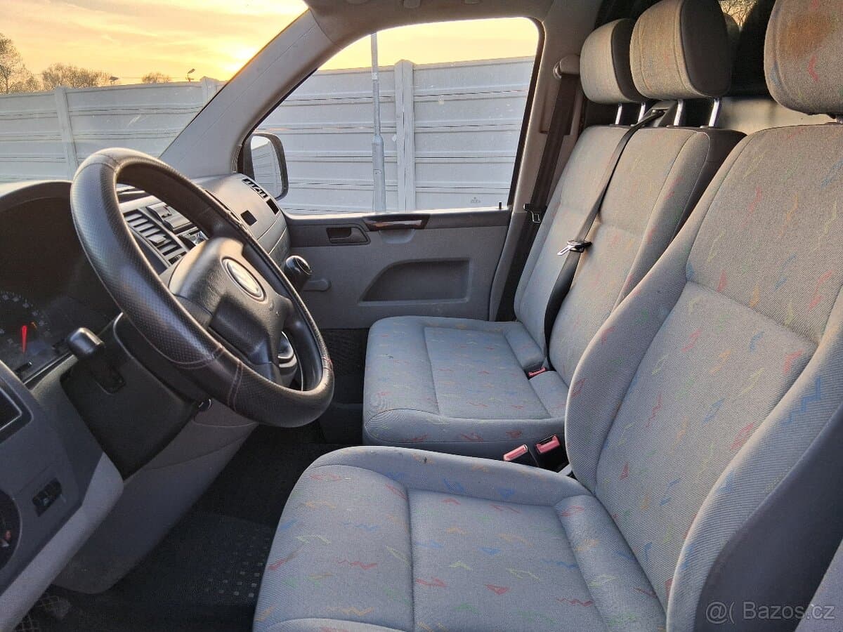 2005 Volkswagen TRANSPORTER - 9