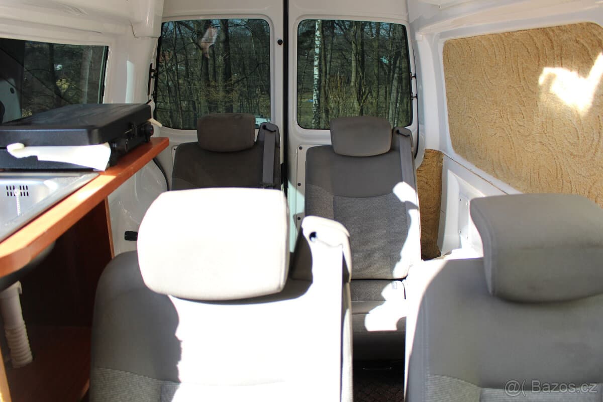 2010 Volkswagen TRANSPORTER - 9