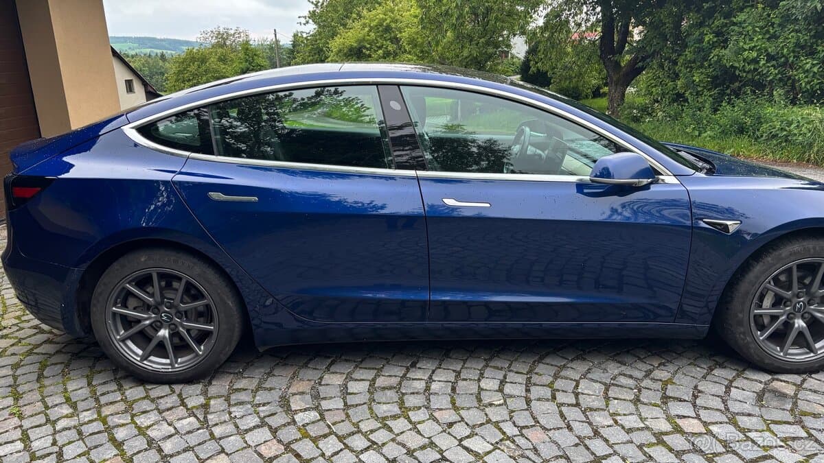 2019 Tesla MODEL 3 - 9