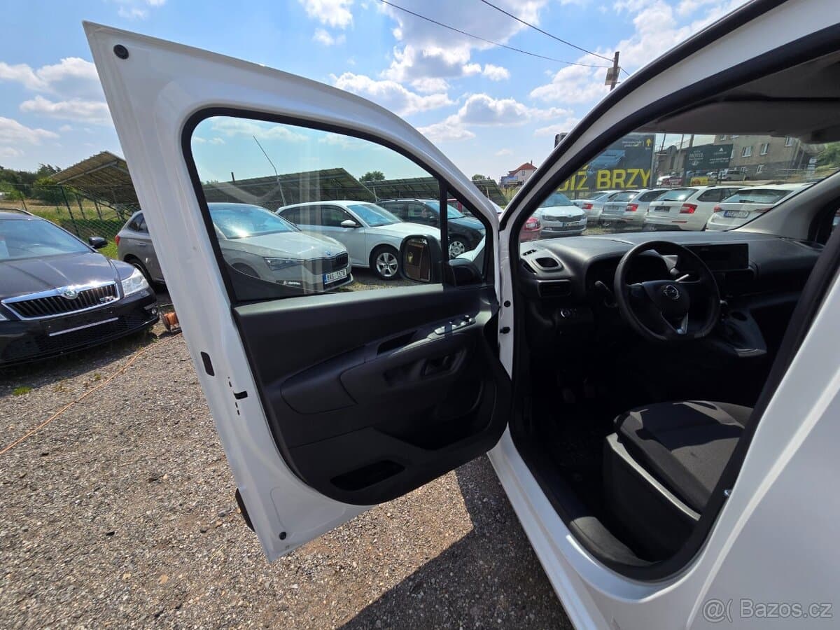 2020 Opel COMBO - 9