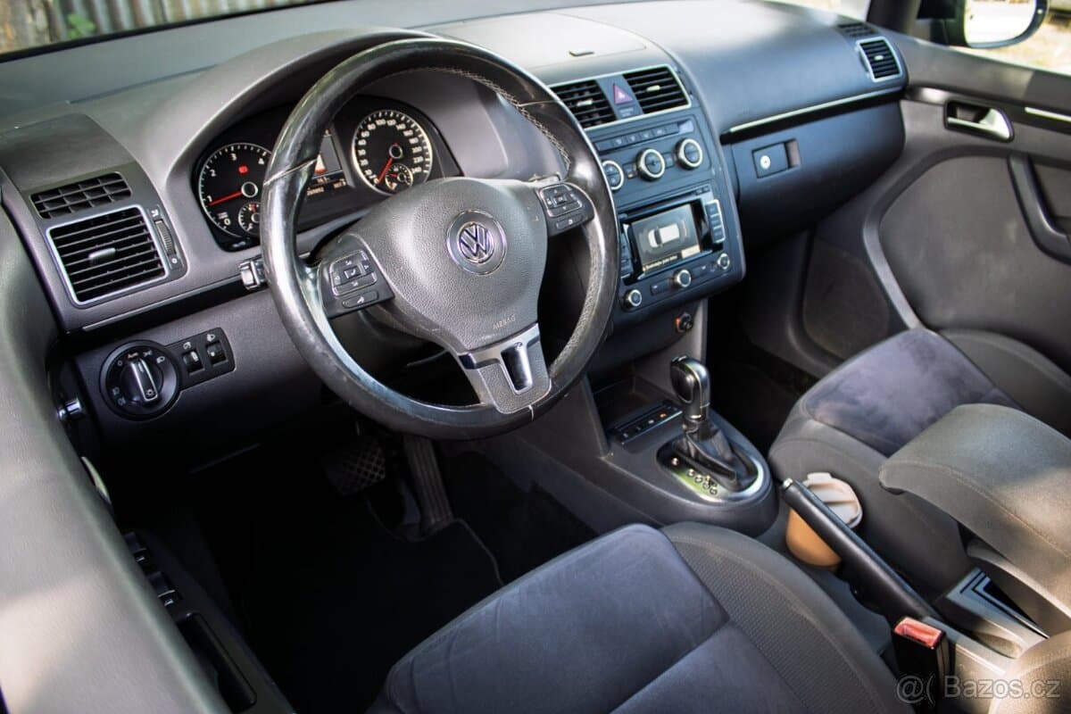 2012 Volkswagen TOURAN - 9