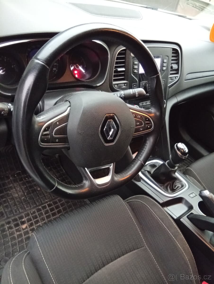 2018 Renault MEGANE - 9