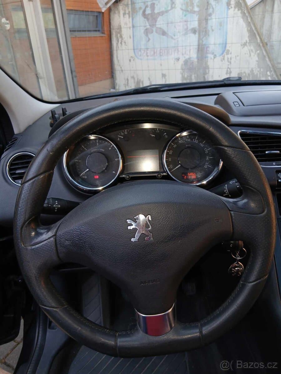 2010 Peugeot 3008 - 9