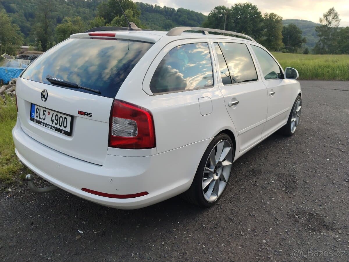Škoda OCTAVIA - 9