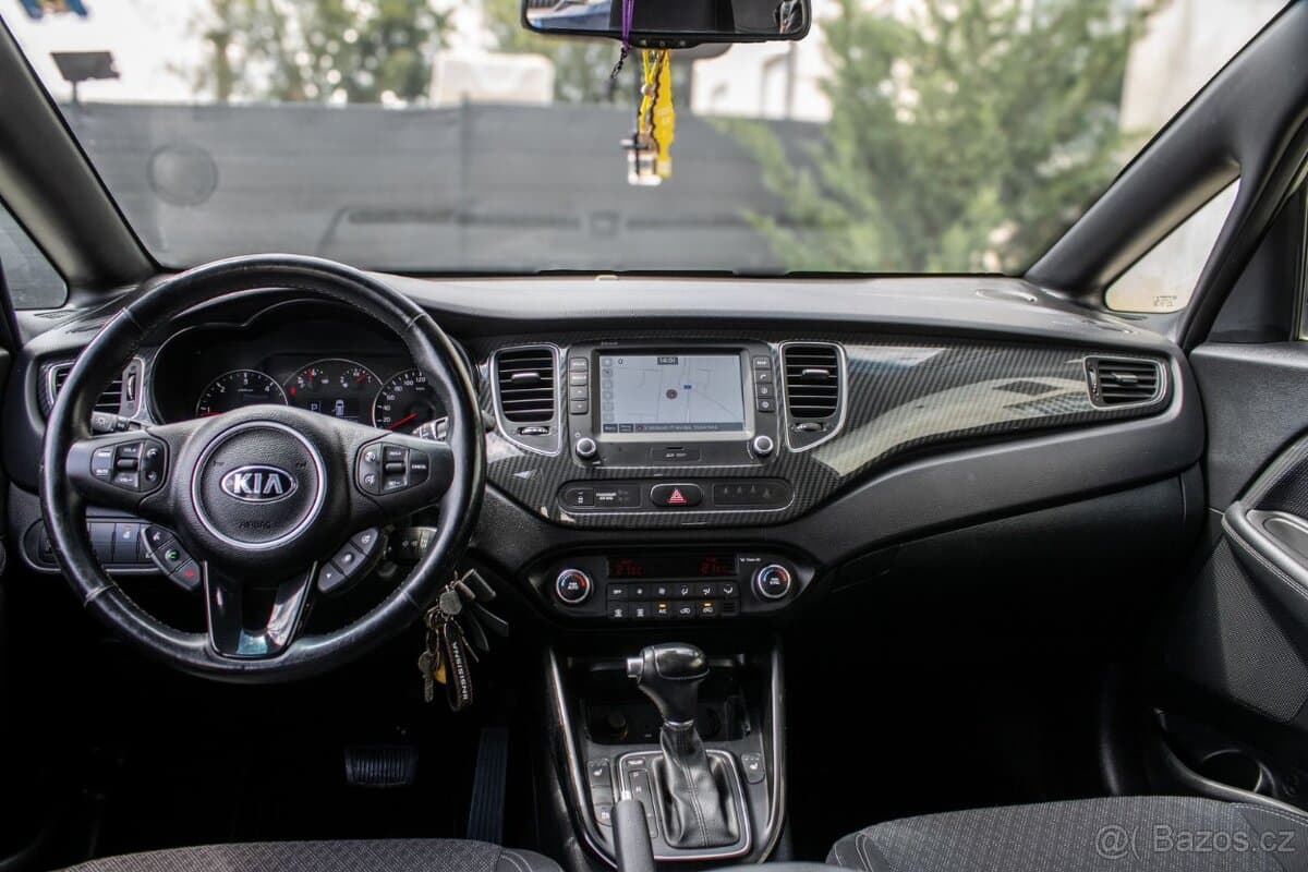 2018 Kia CARENS - 9