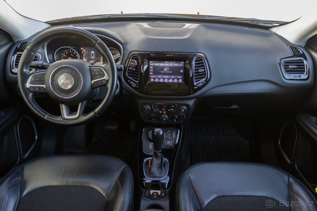 2017 Jeep COMPASS - 9
