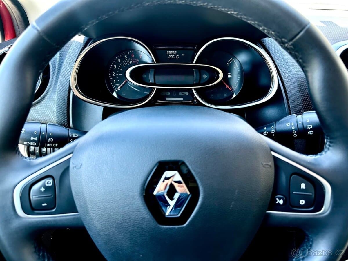2019 Renault CLIO - 9