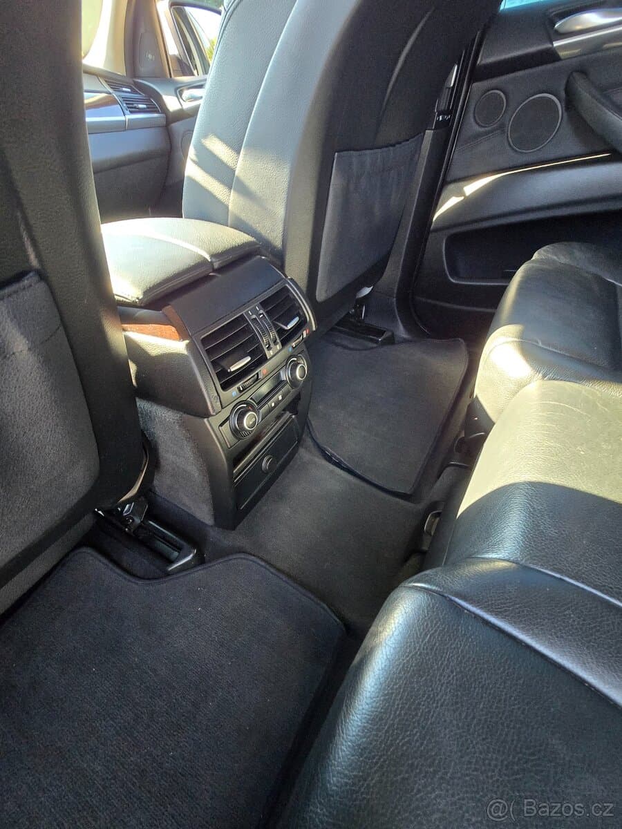 2010 BMW X5 - 9