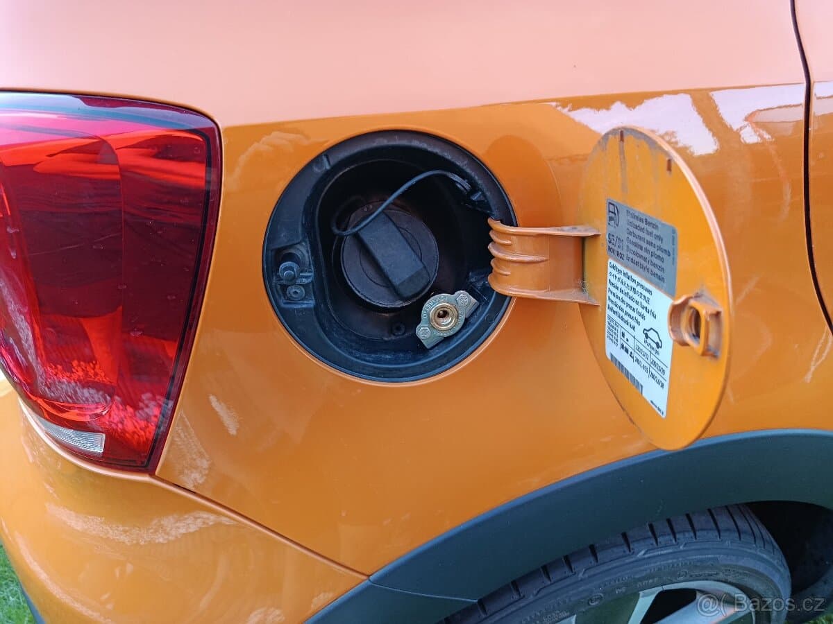 2012 Volkswagen POLO - 9