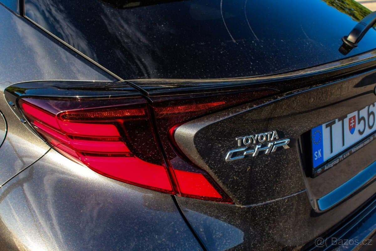 2020 Toyota C-HR - 9