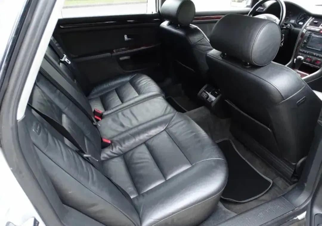 2002 Audi A8 - 9