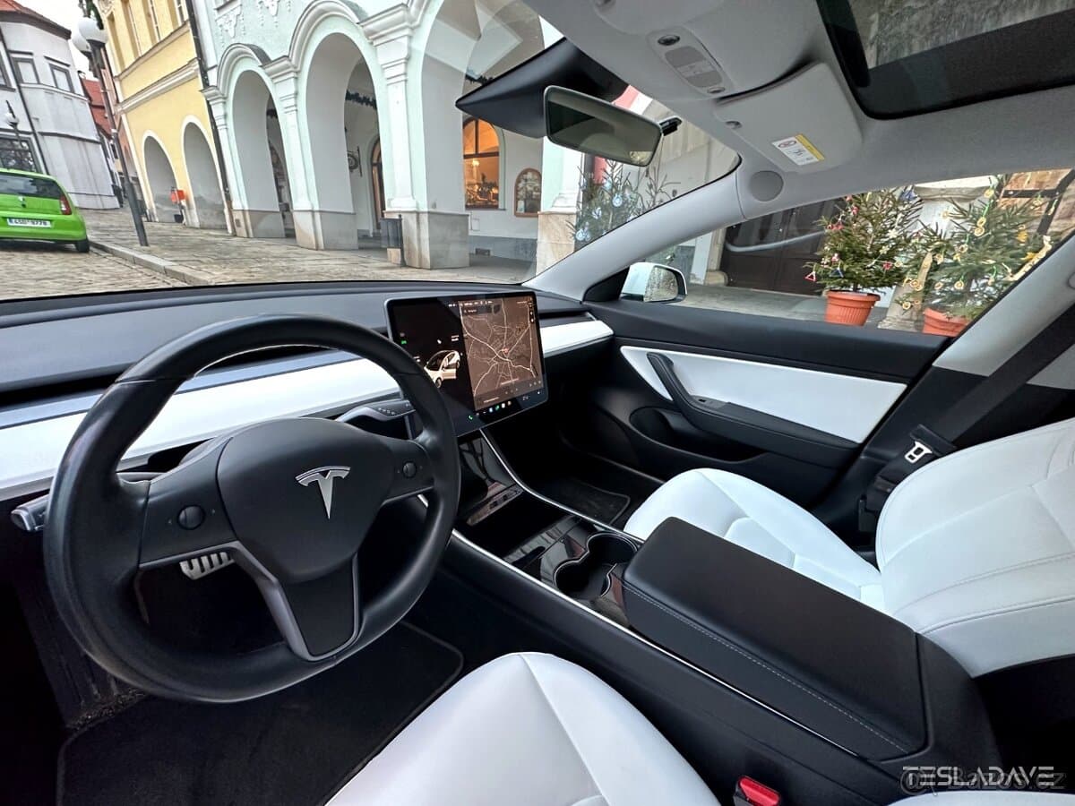 2019 Tesla MODEL 3 - 9