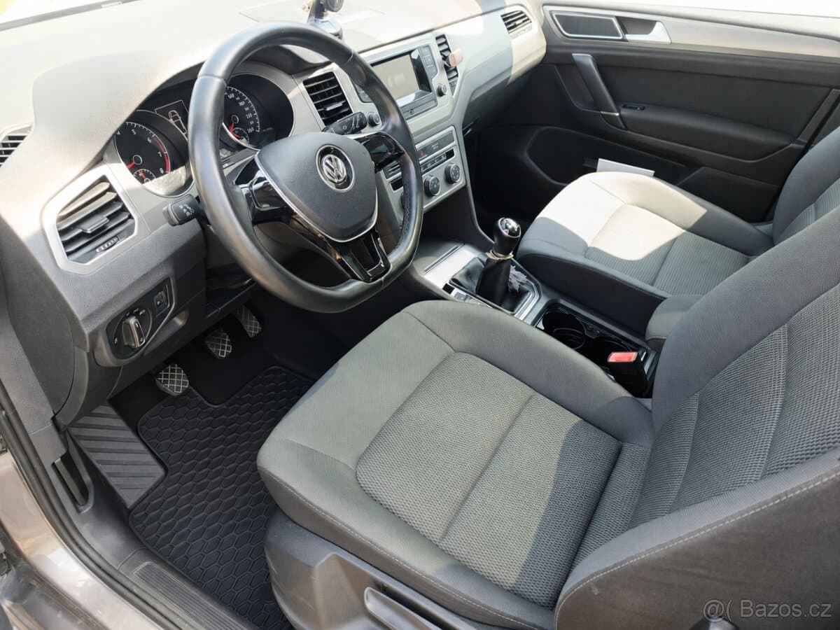 2015 Volkswagen GOLF - 9