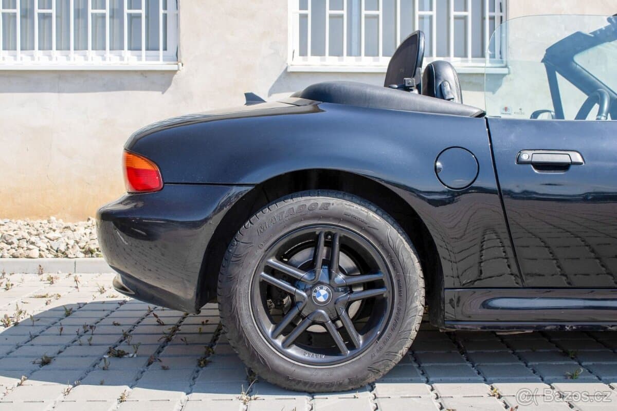 1997 BMW Z3 - 9