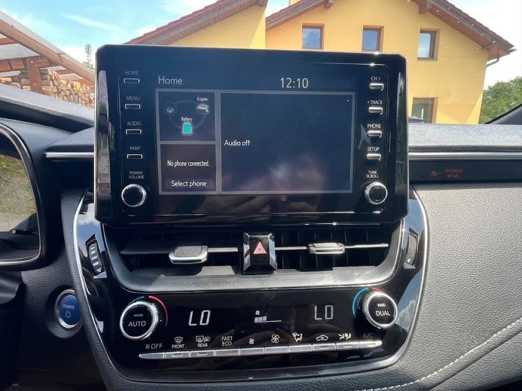 2021 Toyota COROLLA - 9