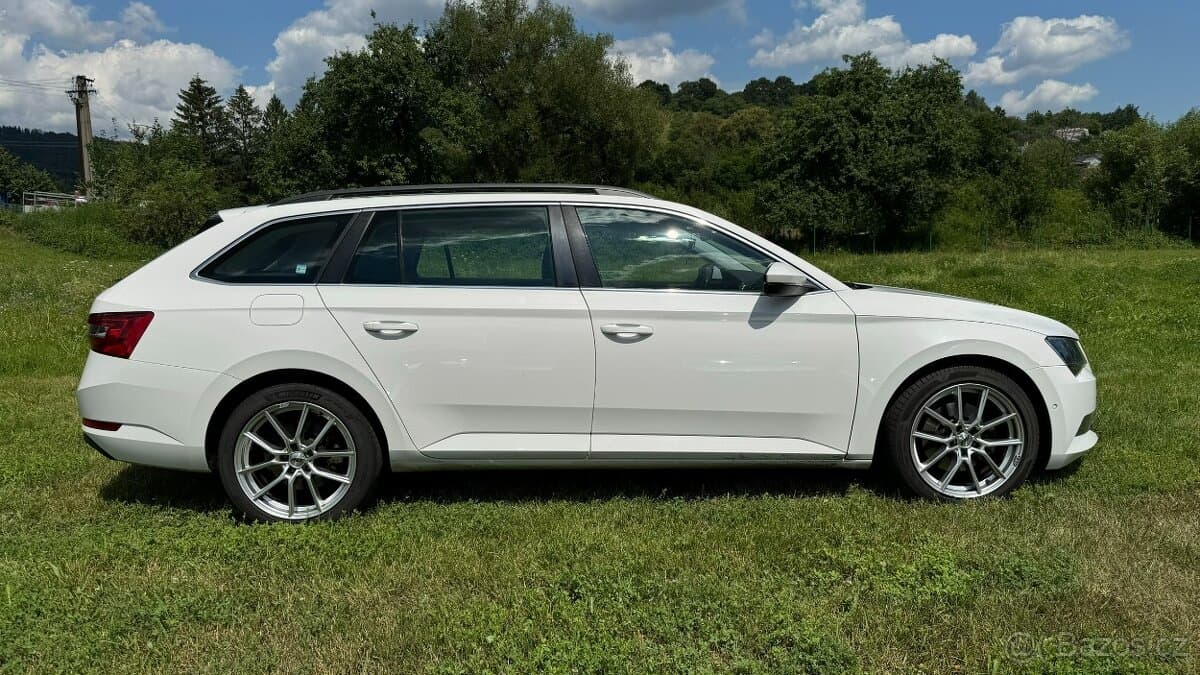 2017 Škoda SUPERB - 9