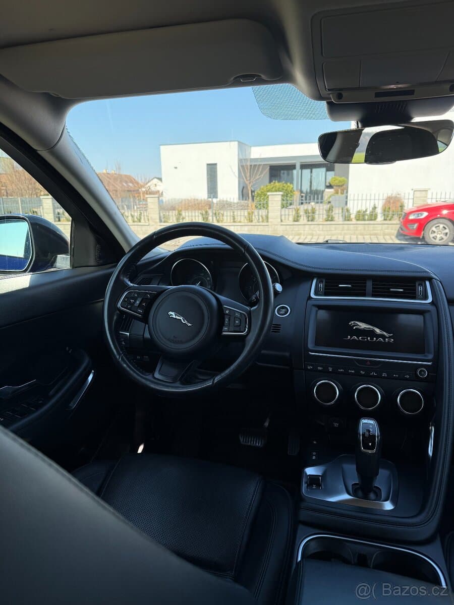 2018 Jaguar E-PACE - 9