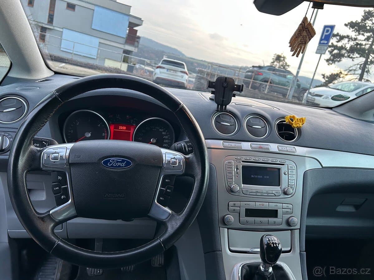2010 Ford S-MAX - 9