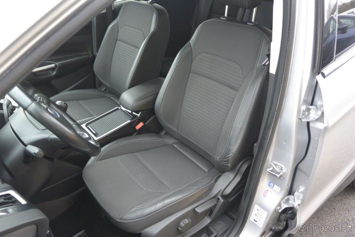 2017 Ford KUGA - 9