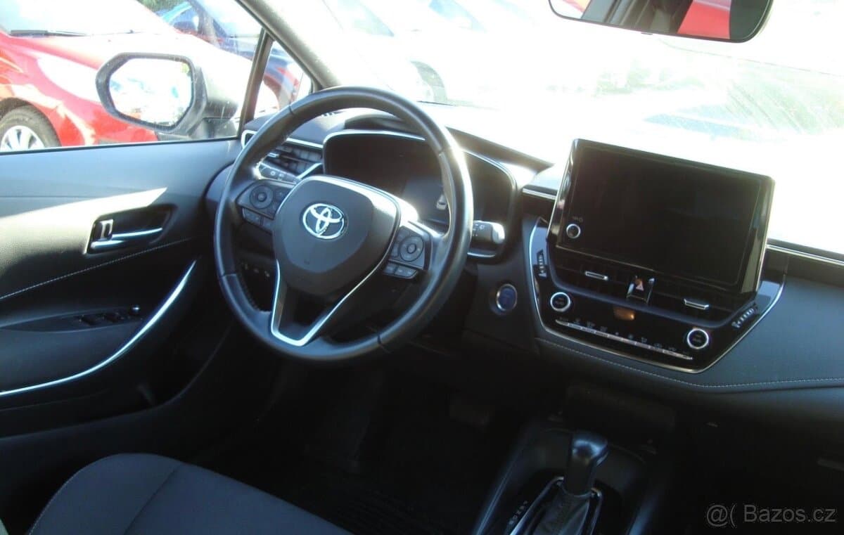 2023 Toyota COROLLA - 9