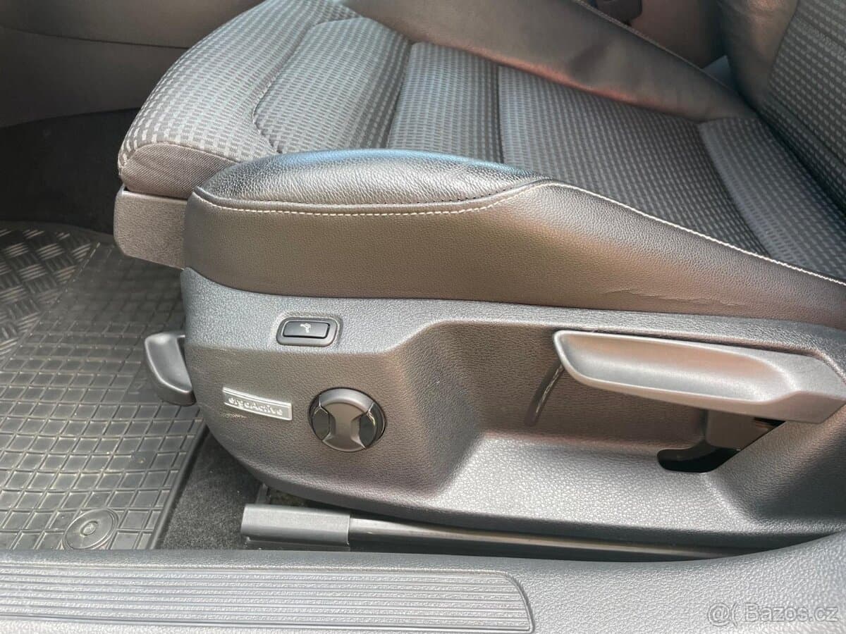 2015 Volkswagen GOLF - 9