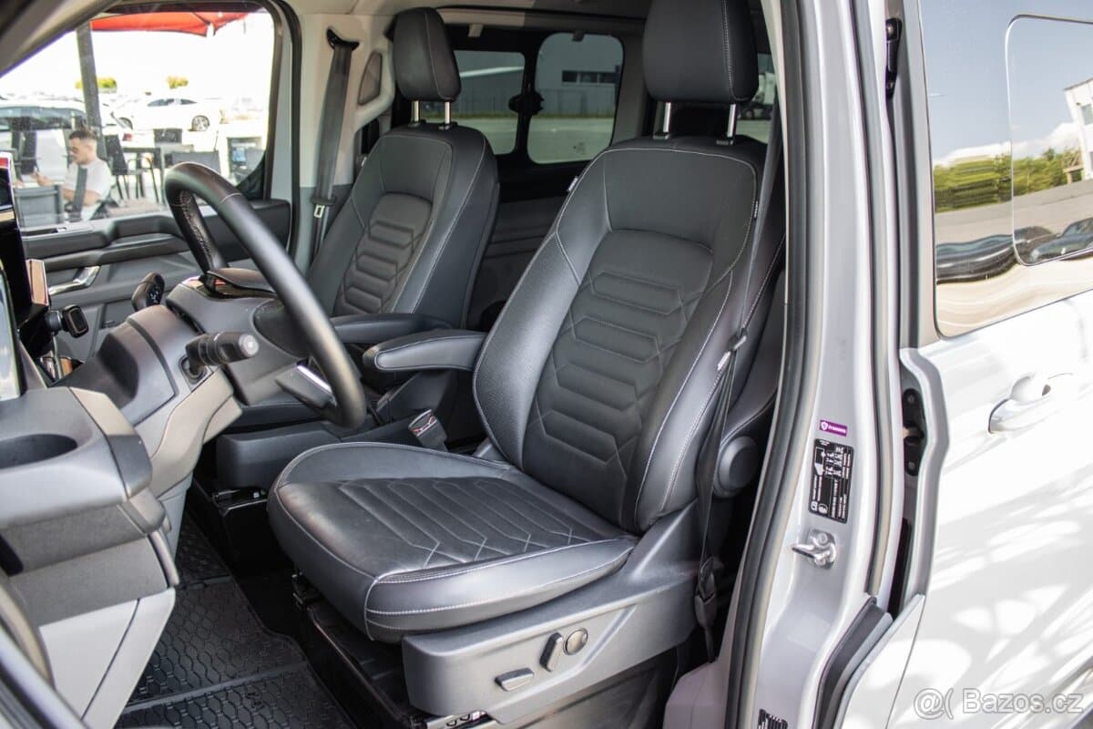 2025 Ford TOURNEO - 9