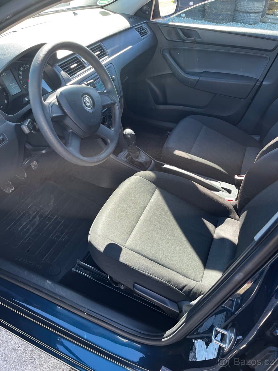 2013 Škoda RAPID - 9