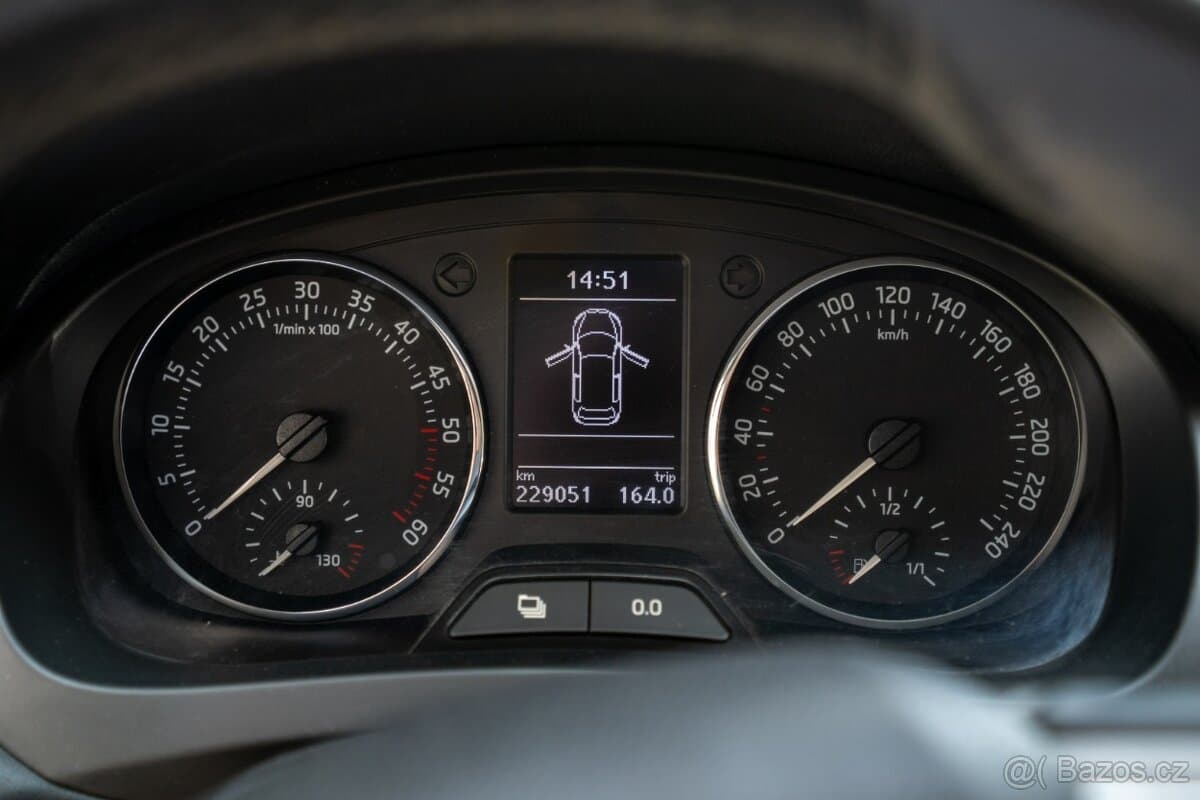2014 Škoda RAPID - 9