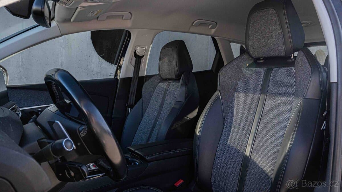 2018 Peugeot 3008 - 9