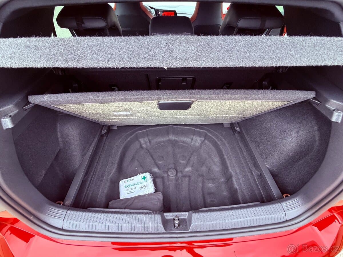 Volkswagen GOLF - 9