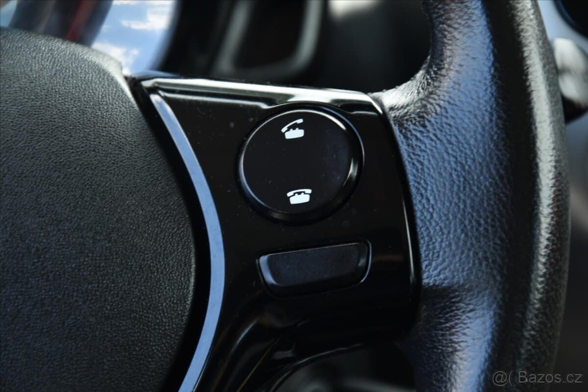 2015 Toyota AYGO - 9