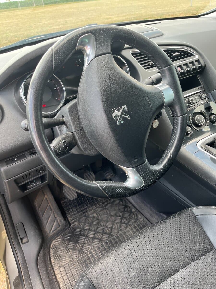 2015 Peugeot 3008 - 9