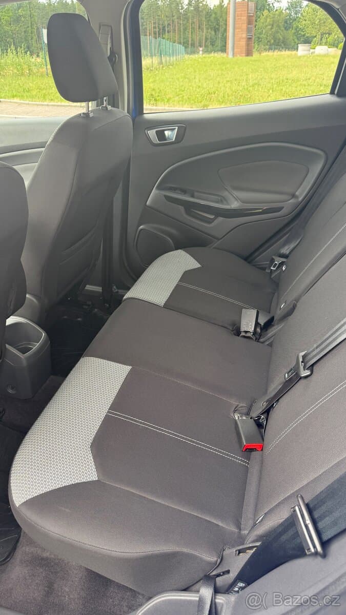 Ford ECOSPORT - 9