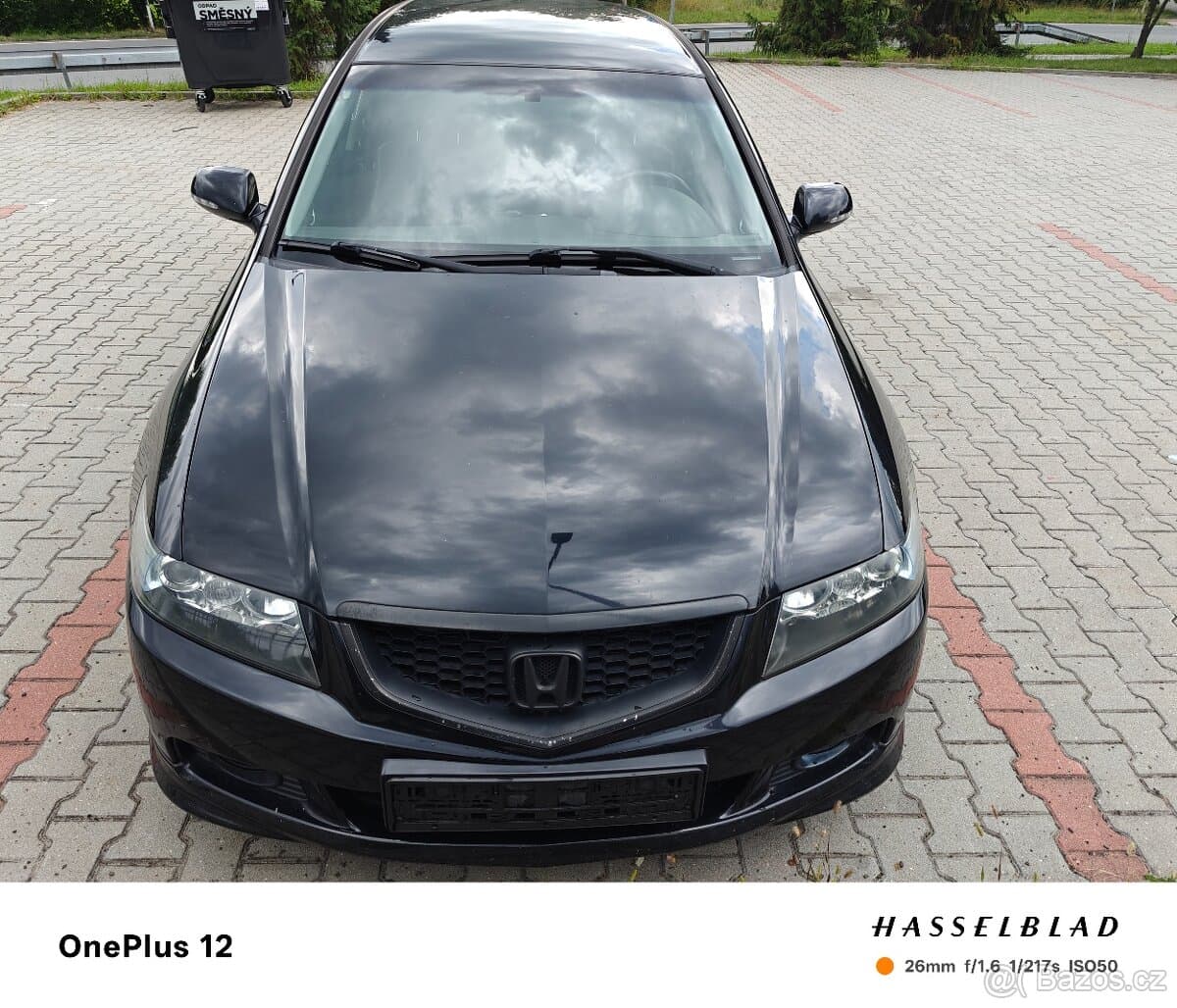 2004 Honda ACCORD - 9