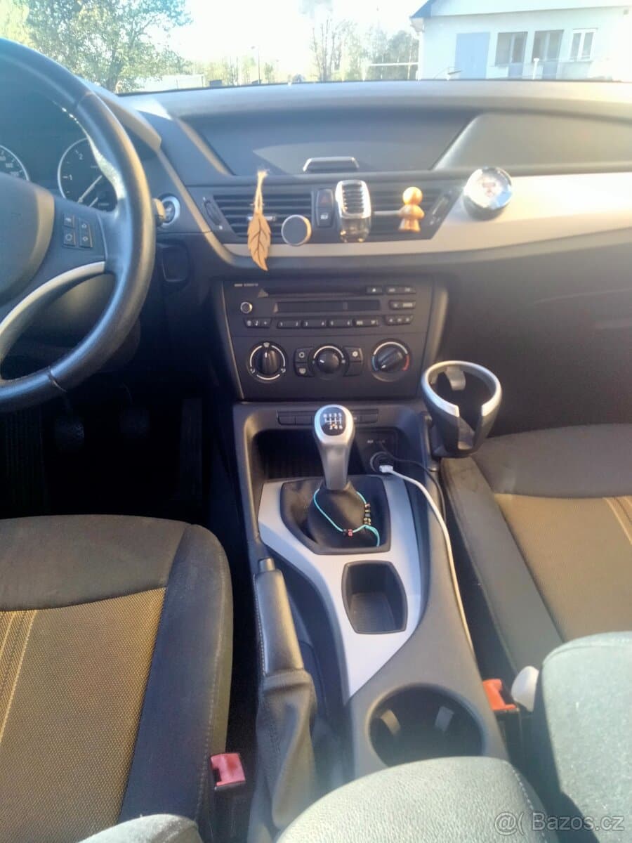 2010 BMW X1 - 9