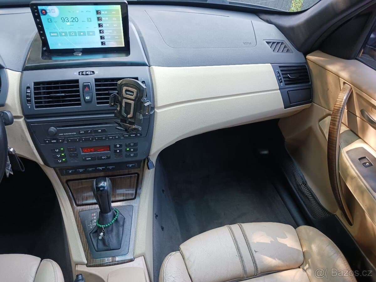 2004 BMW X3 - 9