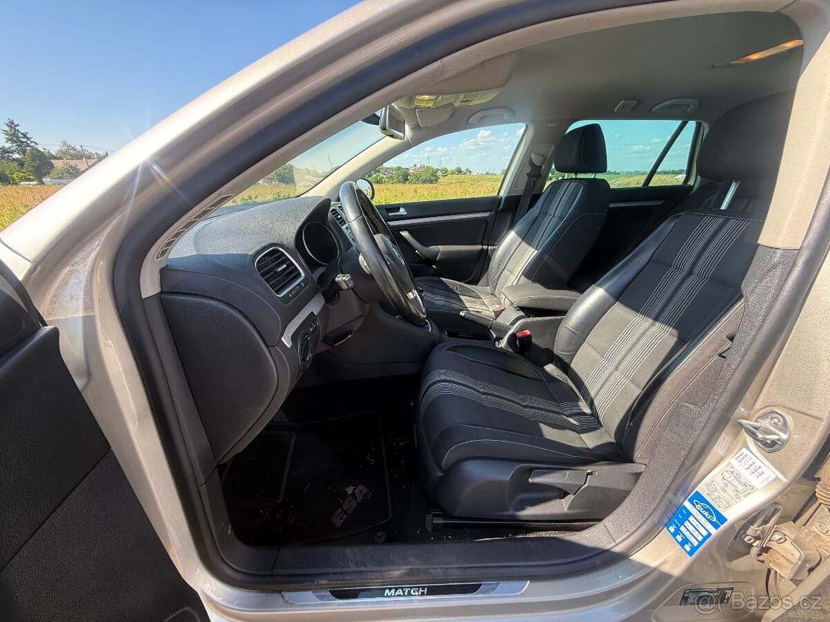 2012 Volkswagen GOLF - 9