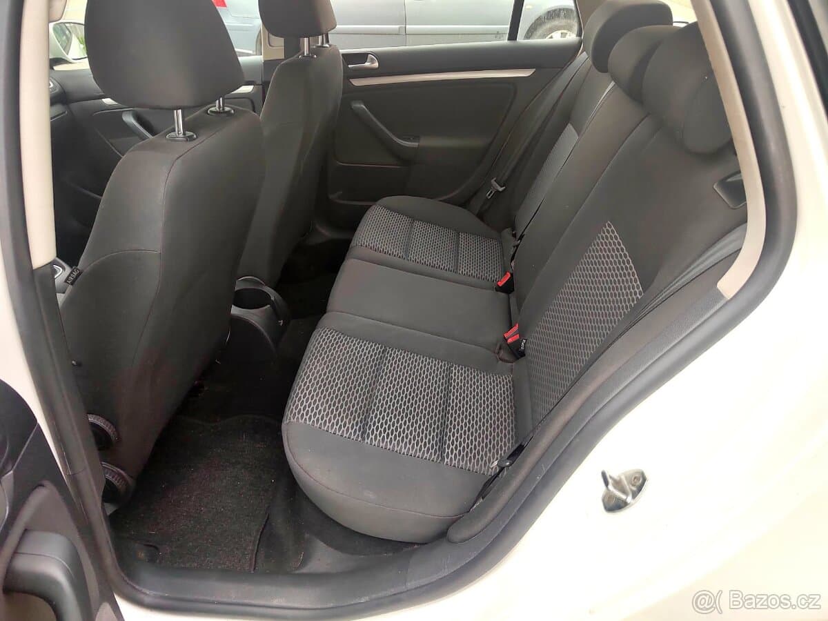 2012 Volkswagen GOLF - 9