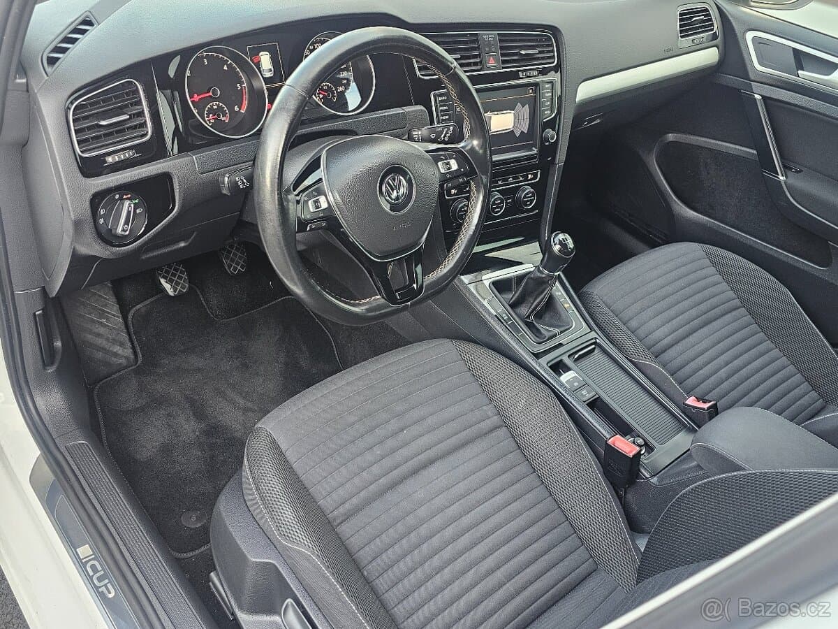 2015 Volkswagen GOLF - 9