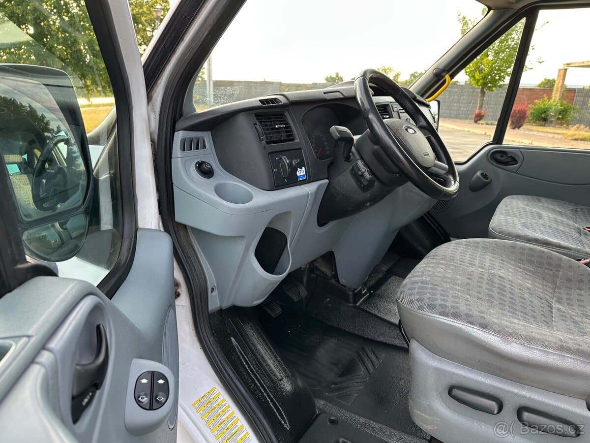 2011 Ford TRANSIT - 9