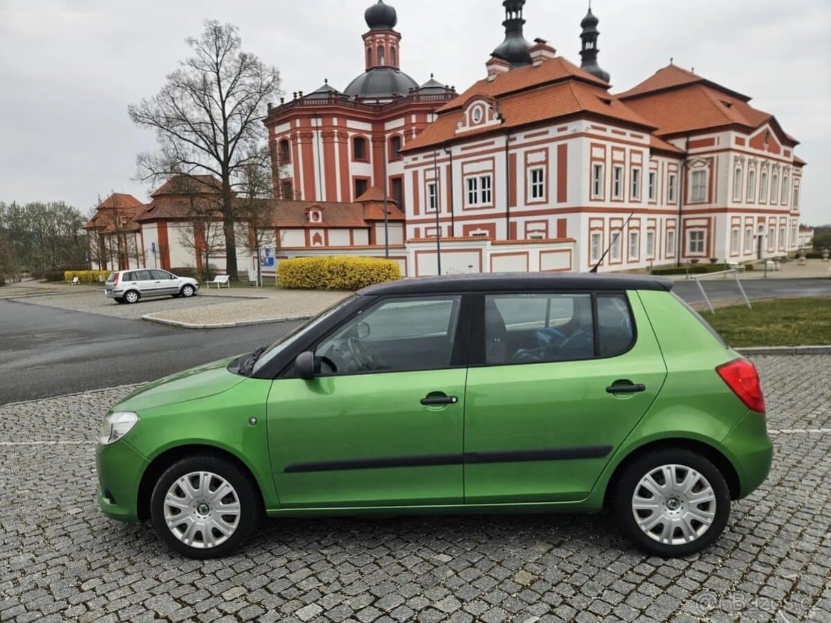 2010 Škoda FABIA - 9
