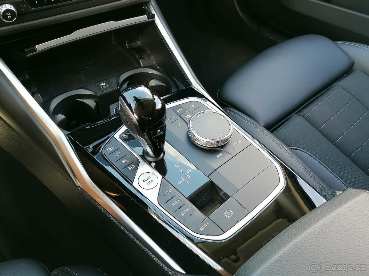 2022 BMW 3-SERIES - 9