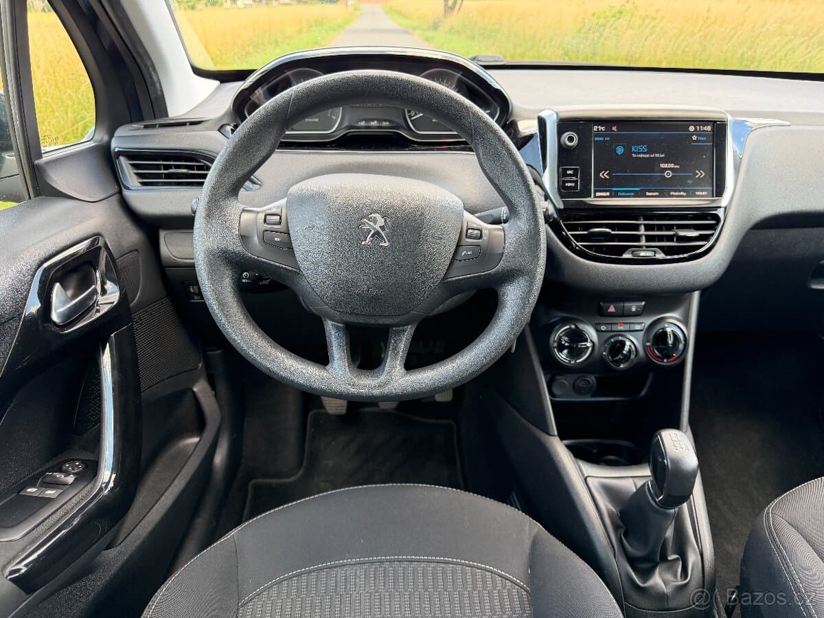 2018 Peugeot 208 - 9