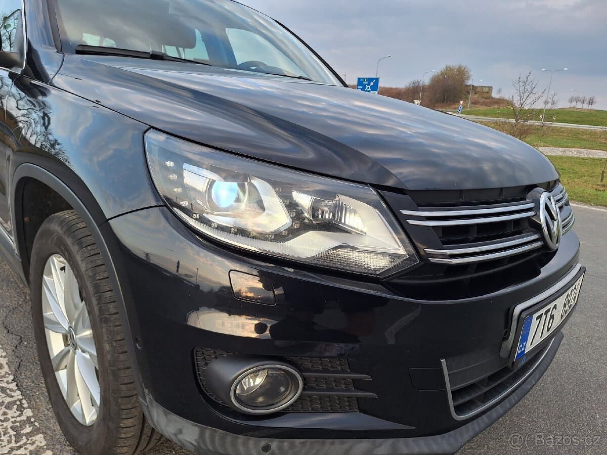 2011 Volkswagen TIGUAN - 9