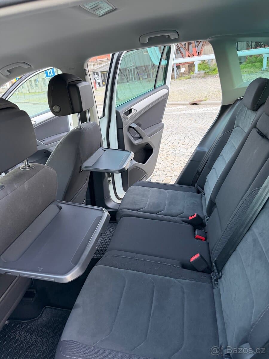2018 Volkswagen TIGUAN - 9