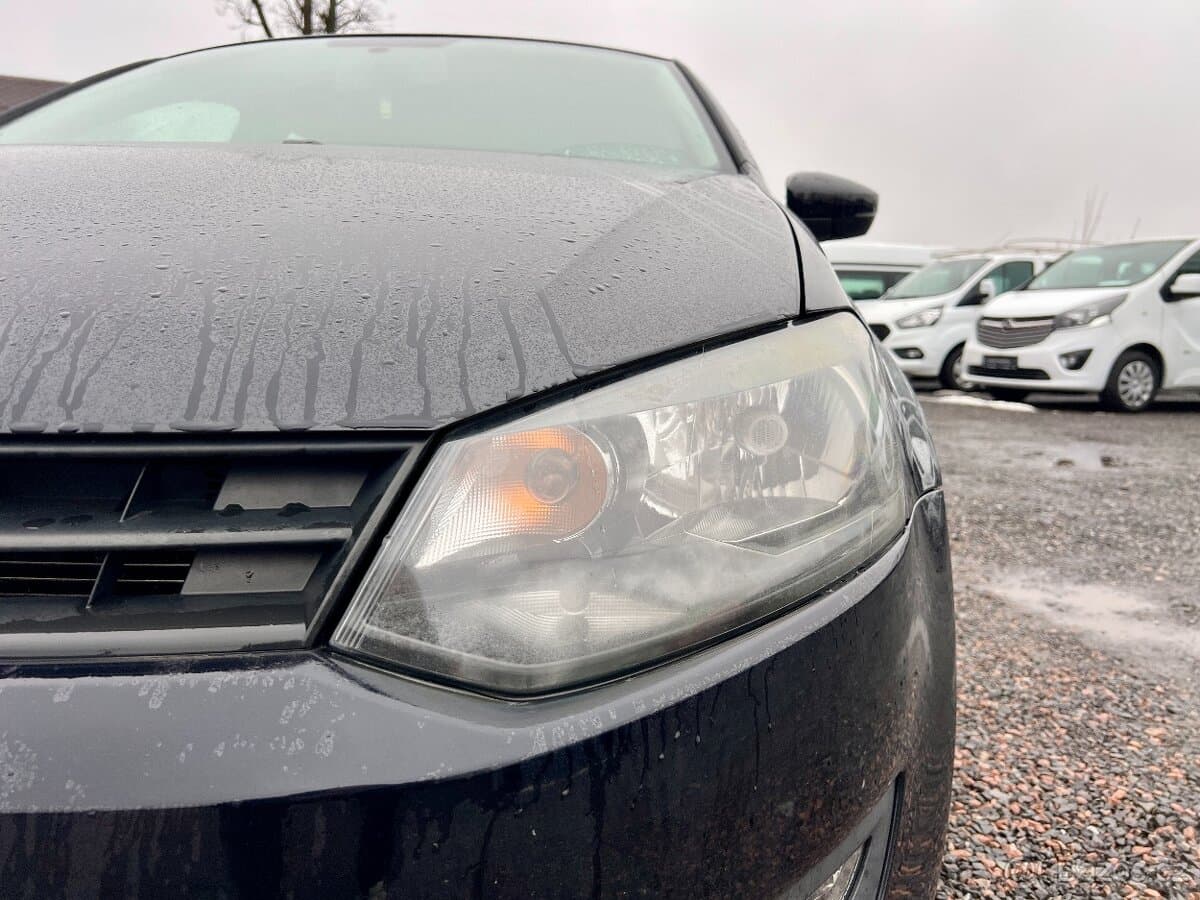 2012 Volkswagen POLO - 9