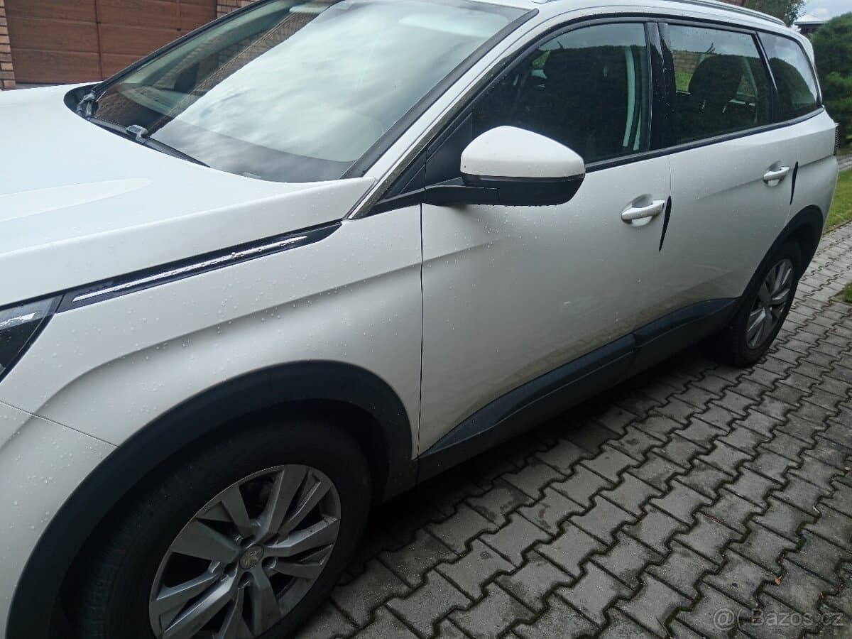 Peugeot 5008 - 9